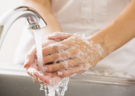 کووید-۱۹ می‌تواند تا ۹ ساعت روی پوست زندگی کند