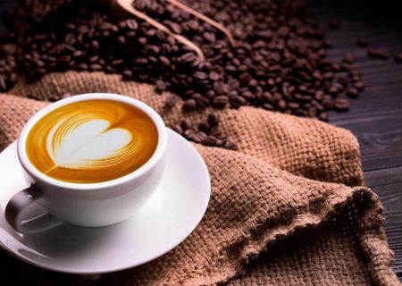 نوشیدن قهوه خطر ابتلا به دیابت نوع ۲ را در زنان با سابقه دیابت بارداری کاهش می‌دهد. ​