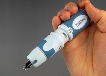 وزارت بهداشت، برای اولین بار مجوز ورود تکنولوژی تزریق انسولین بدون سوزن را صادر نمود.