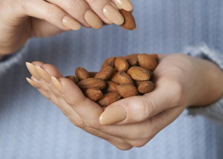 مصرف زیاد بادام با کاهش وزن مرتبط است